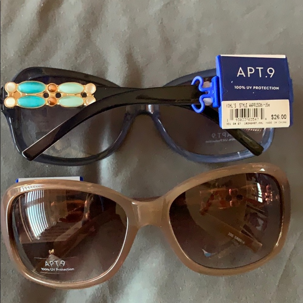 NWT 2 apt 9 sun glasses